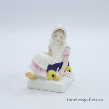 将图片加载到图库查看器，HN3014 Nell - Rare - Vintage Porcelain Figurine by Royal Doulton, circa 1985 (Item# P-4692)-Timeless Gallery
