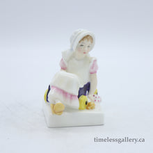 将图片加载到图库查看器，HN3014 Nell - Rare - Vintage Porcelain Figurine by Royal Doulton, circa 1985 (Item# P-4692)-Timeless Gallery
