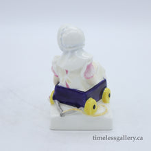 将图片加载到图库查看器，HN3014 Nell - Rare - Vintage Porcelain Figurine by Royal Doulton, circa 1985 (Item# P-4692)-Timeless Gallery
