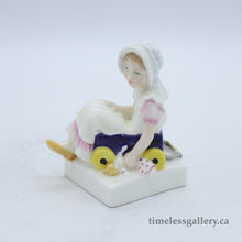 将图片加载到图库查看器，HN3014 Nell - Rare - Vintage Porcelain Figurine by Royal Doulton, circa 1985 (Item# P-4692)-Timeless Gallery
