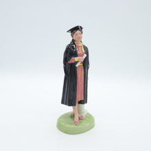 将图片加载到图库查看器，HN3016 Graduate - Girl Version - Vintage Porcelain Figurine by Royal Doulton, circa 1990 (Item# P-5431)-Timeless Gallery
