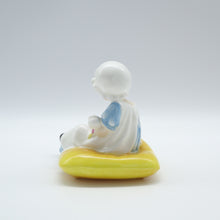 Load image into Gallery viewer, HN3020 Ellen - Rare - Vintage Porcelain Figurine by Royal Doulton, circa 1985 (Item# P-5498)-Timeless Gallery
