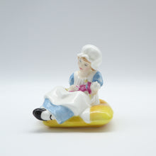 Load image into Gallery viewer, HN3020 Ellen - Rare - Vintage Porcelain Figurine by Royal Doulton, circa 1985 (Item# P-5498)-Timeless Gallery
