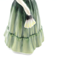 Load image into Gallery viewer, HN3042 Gillian - vintage Porcelain Figurine by Royal Doulton, circa 1985 (Item# P-8897)-Timeless Gallery
