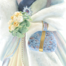 Load image into Gallery viewer, HN3189 Queen Elizabeth Queen Mother - Rare Limited Edition - Vintage Porcelain Figurine by Royal Doulton, dated 1990 (Item# P-8050)-Timeless Gallery
