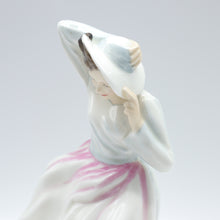 将图片加载到图库查看器，HN3205 Veronica - Vintage Porcelain Figurine by Royal Doulton, circa 1990 (Item# P-5871)-Timeless Gallery
