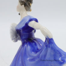 Load image into Gallery viewer, HN3214 Elaine - Vintage Porcelain Figurine by Royal Doulton, circa 1990 (Item# P-1075)-Timeless Gallery
