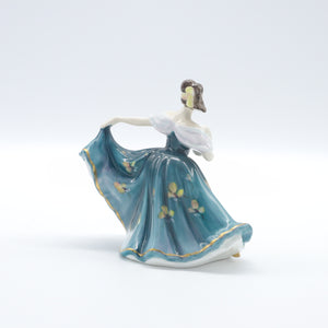 HN3247 Elaine - Signature Edition - Vintage Porcelain Figurine by Royal Doulton, circa 1990 (Item# P-9619)-Timeless Gallery