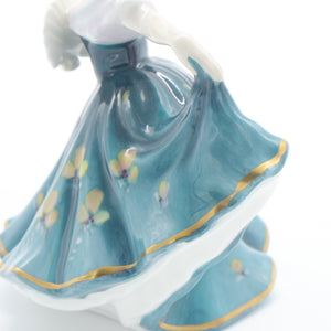 HN3247 Elaine - Signature Edition - Vintage Porcelain Figurine by Royal Doulton, circa 1990 (Item# P-9619)-Timeless Gallery