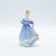将图片加载到图库查看器，HN3606 A Posy For You - Signed - Vintage Porcelain Figurine by Royal Doulton, circa 1995 (Item# P-6039)-Timeless Gallery
