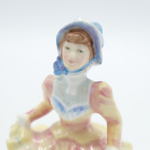 将图片加载到图库查看器，HN3649 Hannah - Vintage Porcelain Figurine by Royal Doulton, circa 1995 (Item# P-8395)-Timeless Gallery
