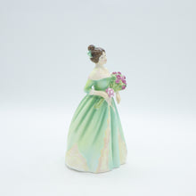 将图片加载到图库查看器，HN3660 Happy Birthday - Vintage Porcelain Figurine by Royal Doulton, circa 1995 (Item# P-6359)-Timeless Gallery
