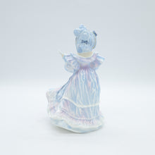 将图片加载到图库查看器，HN3700 Forget Me Not - Vintage Porcelain Figurine by Royal Doulton, circa 1995 (Item# P-4507)-Timeless Gallery
