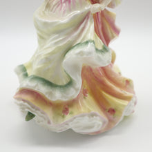 将图片加载到图库查看器，HN3709 Rose - Vintage Porcelain Figurine by Royal Doulton, circa 1998 (Item# P-9175)-Timeless Gallery
