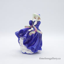将图片加载到图库查看器，HN3735 Top O’ The Hill - Rare - Vintage Porcelain Figurine by Royal Doulton, dated 1997 (Item# P-9942)-Timeless Gallery
