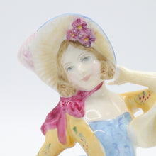 将图片加载到图库查看器，HN3736 Autumn Breezes - Special Edition - Vintage Porcelain Figurine by Royal Doulton, circa 1997 (Item# P-9223)-Timeless Gallery
