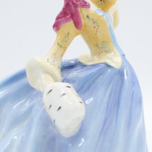 将图片加载到图库查看器，HN3736 Autumn Breezes - Special Edition - Vintage Porcelain Figurine by Royal Doulton, circa 1997 (Item# P-9223)-Timeless Gallery
