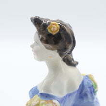 将图片加载到图库查看器，HN4041 Rebecca - Vintage Porcelain Figurine by Royal Doulton, dated 1998 (Item# P-7690)-Timeless Gallery
