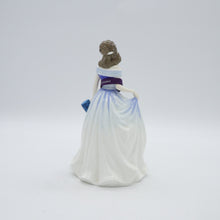 将图片加载到图库查看器，HN4092 Charlotte - Vintage Porcelain Figurine by Royal Doulton, circa 2000 (Item# P-9180)-Timeless Gallery
