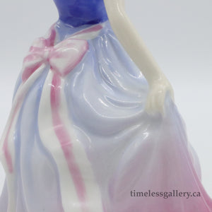 HN4113 Sweet Poetry - Vintage Porcelain Figurine by Royal Doulton, circa 2000 (Item# P-3654)-Timeless Gallery