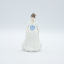 将图片加载到图库查看器，HN4117 Melody - Vintage Porcelain Figurine by Royal Doulton, dated 1999 (Item# P-4915)-Timeless Gallery
