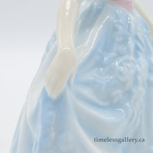 将图片加载到图库查看器，HN4151 Faith - Special Edition - Vintage Porcelain Figurine by Royal Doulton, circa 1999 (Item# P-5008)-Timeless Gallery
