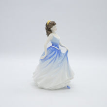 将图片加载到图库查看器，HN4158 Michelle - Vintage Porcelain Figurine by Royal Doulton, circa 2000 (Item# P-2788)-Timeless Gallery
