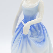 将图片加载到图库查看器，HN4158 Michelle - Vintage Porcelain Figurine by Royal Doulton, circa 2000 (Item# P-2788)-Timeless Gallery
