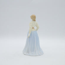 将图片加载到图库查看器，HN4222 Fair Maid - Vintage Porcelain Figurine by Royal Doulton, circa 2000 (Item# P-3280)-Timeless Gallery
