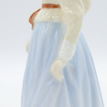 将图片加载到图库查看器，HN4222 Fair Maid - Vintage Porcelain Figurine by Royal Doulton, circa 2000 (Item# P-3280)-Timeless Gallery
