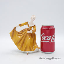 将图片加载到图库查看器，HN4783 Kirsty - Porcelain Figurine by Royal Doulton, circa 2005 (Item# P-7479)-Timeless Gallery
