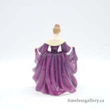 将图片加载到图库查看器，HN4834 Ashley - Contemporary Porcelain Figurine by Royal Doulton, after 2005 (Item# P-4154)-Timeless Gallery
