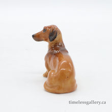 将图片加载到图库查看器，K17 Dachshund - Vintage Porcelain Figurine by Royal Doulton, circa 1960 (Item# P-2846)-Timeless Gallery
