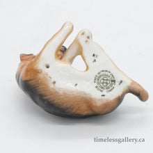 Load image into Gallery viewer, K5 Airedale Terrier - Vintage Porcelain Figurine by Royal Doulton, circa 1950 (Item# P-2577)-Timeless Gallery
