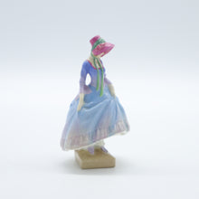 将图片加载到图库查看器，M15 Pantalettes - Rare - Vintage Porcelain Figurine by Royal Doulton, circa 1940 (Item# P-3142)-Timeless Gallery
