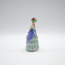 将图片加载到图库查看器，M2 Victorian Lady - Vintage Porcelain Figurine by Royal Doulton, dated 1941 (Item# P-5424)-Timeless Gallery
