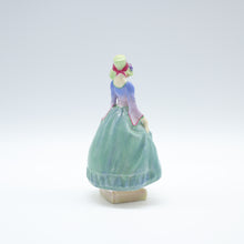 将图片加载到图库查看器，M31 Pantalettes - Rare - Vintage Porcelain Figurine by Royal Doulton, circa 1935 (Item# P-4980)-Timeless Gallery
