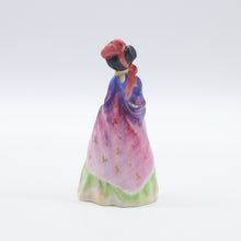 将图片加载到图库查看器，M4 Paisley Shawl - Vintage Porcelain Figurine by Royal Doulton, dated 1941 (Item# P-3840)-Timeless Gallery
