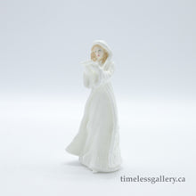 将图片加载到图库查看器，HN3727 Christmas Carols - Vintage Porcelain Figurine by Royal Doulton, circa 1995 (Item# P-1016)-Timeless Gallery
