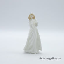 将图片加载到图库查看器，HN3727 Christmas Carols - Vintage Porcelain Figurine by Royal Doulton, circa 1995 (Item# P-1016)-Timeless Gallery
