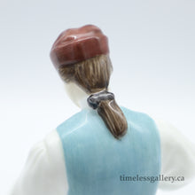 Load image into Gallery viewer, HN2208 Silversmith of Williamsburg - Vintage Porcelain Figurine by Royal Doulton, circa 1970 (Item# P-1115)-Timeless Gallery
