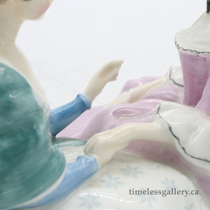 HN2276 Heart to Heart - Popular - Vintage Porcelain Figurine by Royal Doulton, circa 1970 (Item# P-1607)-Timeless Gallery